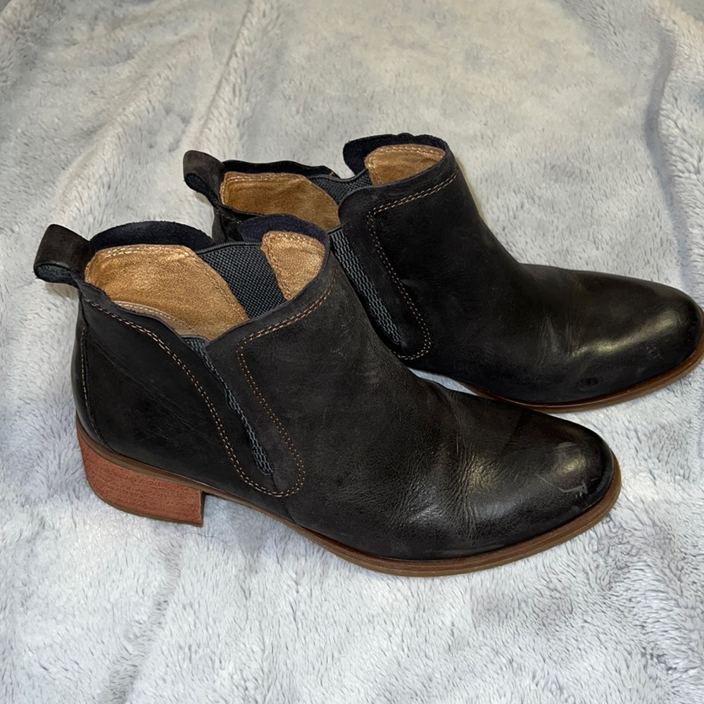 Kork Ankle Booties